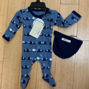 New L’oved baby footie